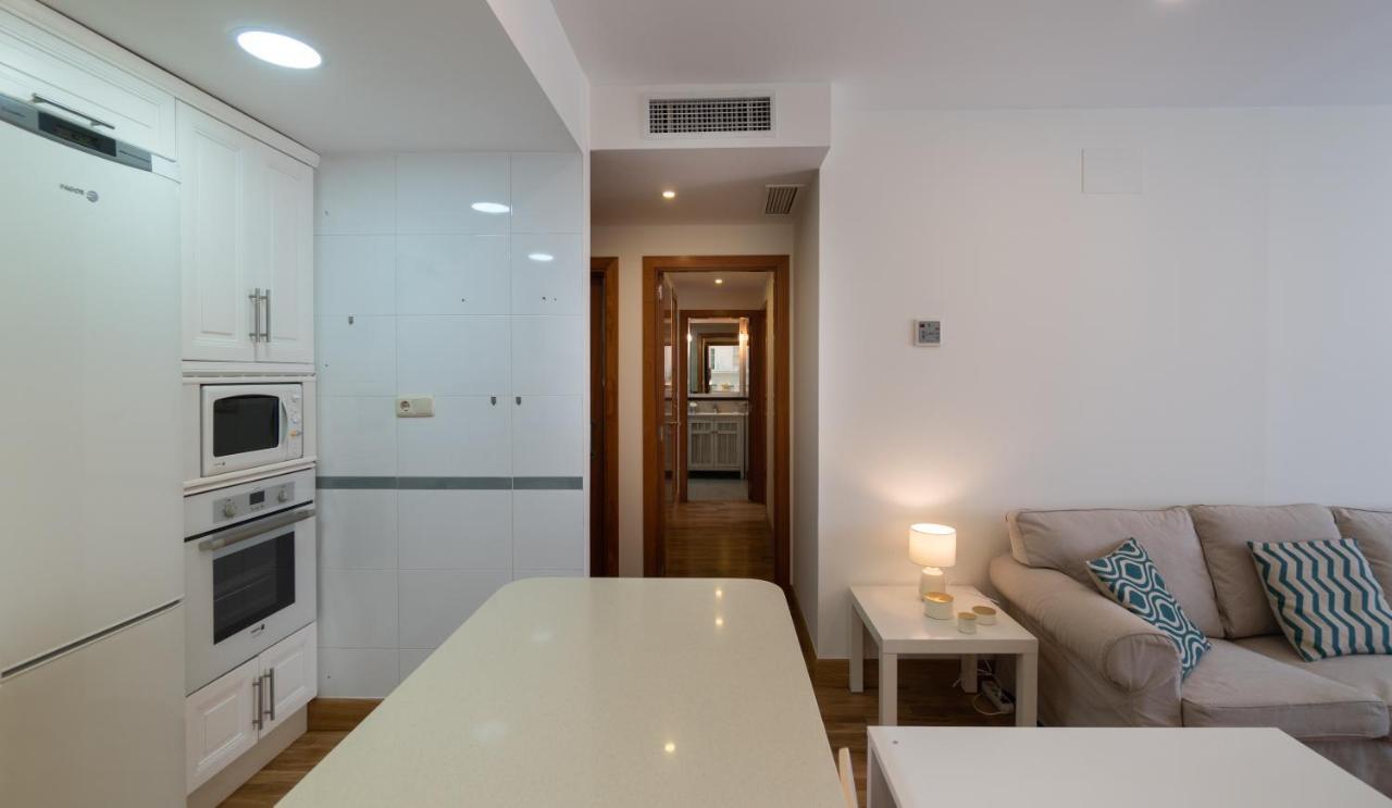 Апартаменты Malaga Centro Maria Zambrano Экстерьер фото